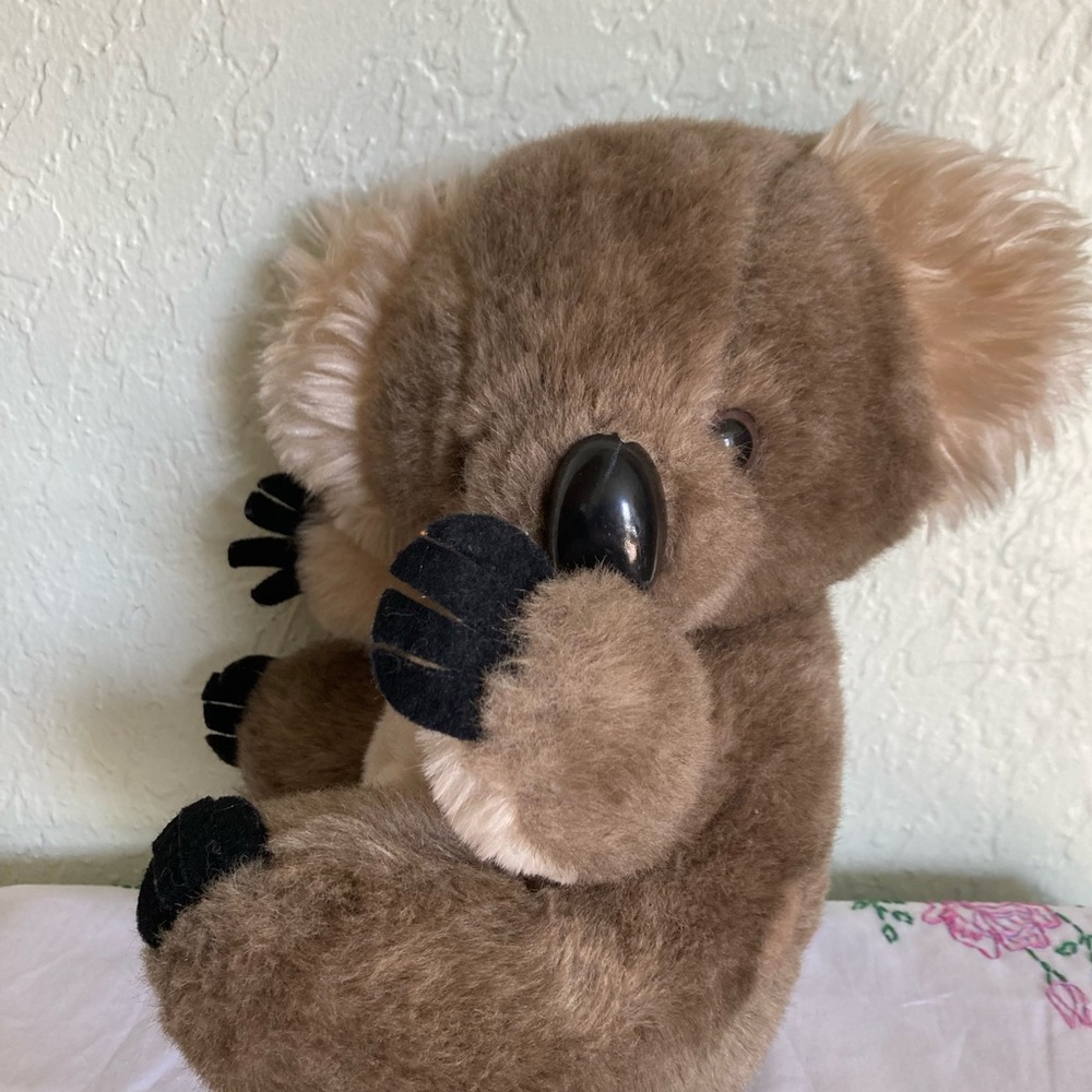 Koala Plush Stuffed Bear Brown Shiny Eyes Plastic Nose and felt Claws 10 inches